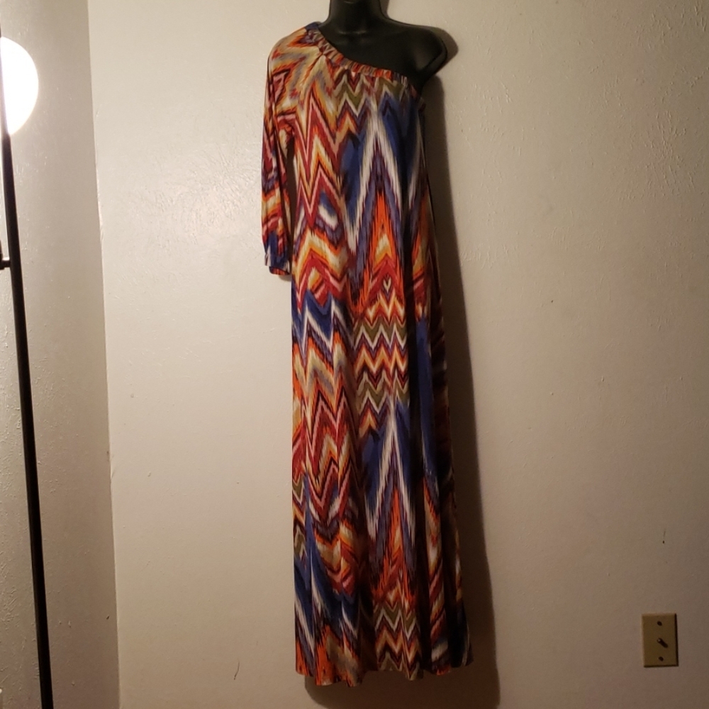 Clothing maxi dress